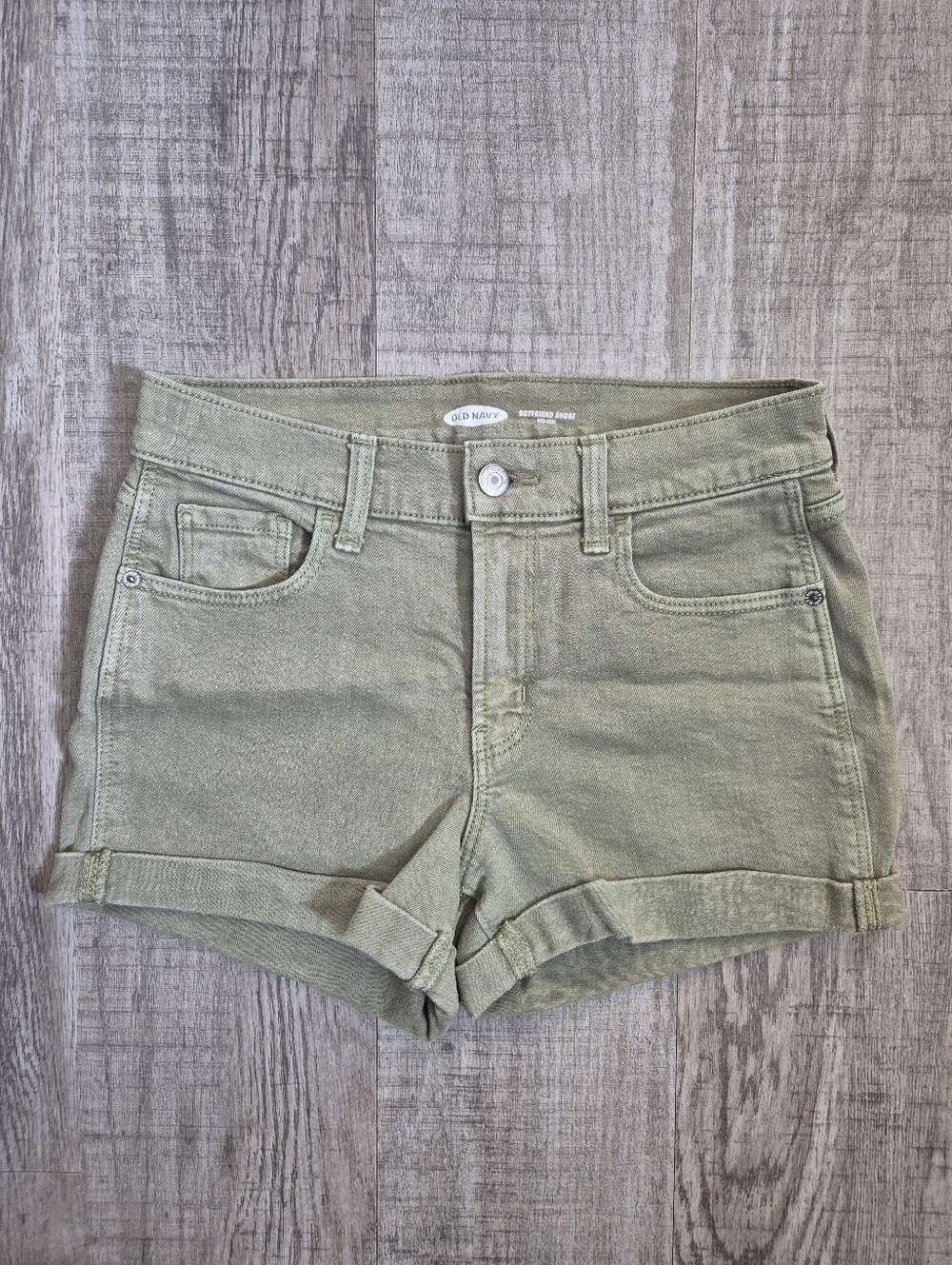 Old Navy Olive Women's Boyfriend Denim Roll-Hem Shorts